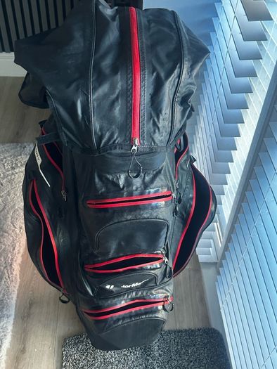 TaylorMade storm dry bag