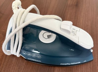 Morphy Richards Breeze Steam Iron, Blue & White, 2600W, Anti-Scale
