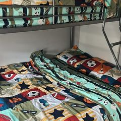 Triple bunk