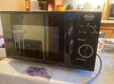 Microwave oven