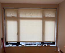 8 Roller Blinds Good Condition 40Euro for the Lot