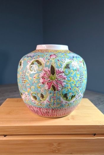 Chinese turquoise-ground famille rose porcelain ginger jar
