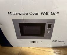 Microwave Oven With Grill