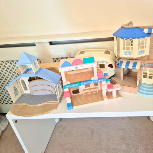 Vintage Sylvanian Families Playset Bundle