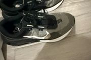 nike trainers