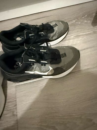 nike trainers