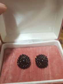 Vintage clip on earrings