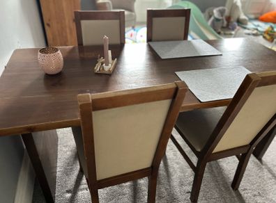Dining Table + 4 Chairs