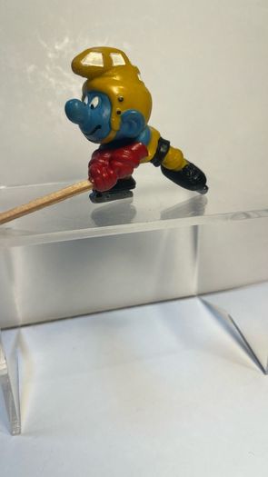 Smurf Ice hockey  figure 1966