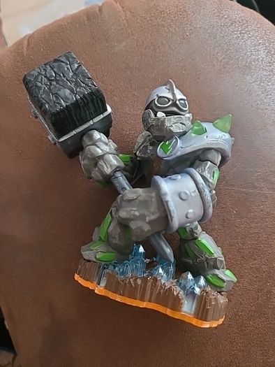 SKYLANDERS   Postage Available