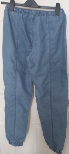 Ladies trousers