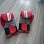 Boxing gloves - 2 x 12oz and pads for fitness training Image 7