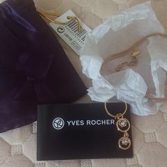 Jewellery, golden necklace pendant with Swarovski crystal