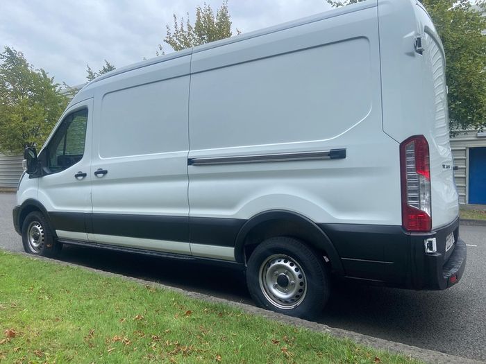2022 (222) Ford Transit 97km Leader 2.0l 350