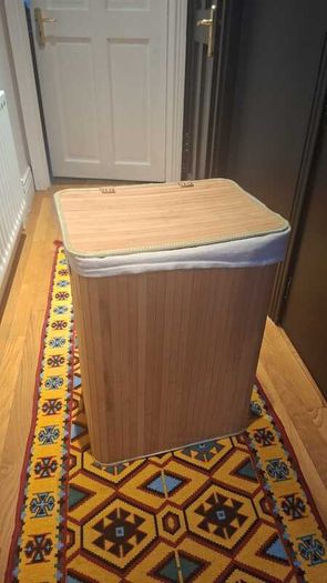 Bamboo laundry basket with lid