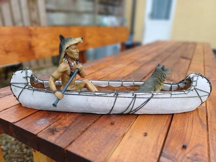 Vintage Native American Canoe Figure