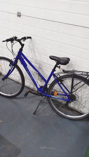 Apollo women's bike blue, 17 inches