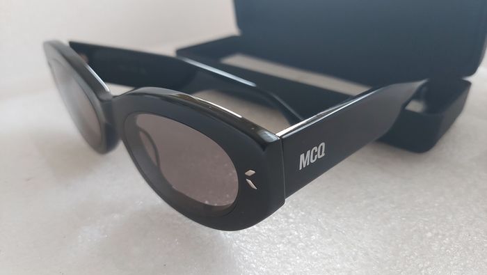 McQ by Alexander McQueen Sunglasses
