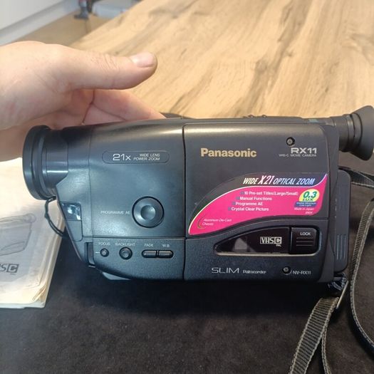 Panasonic RX11 Palmcorder VHS-C Camcorder 21x Zoom