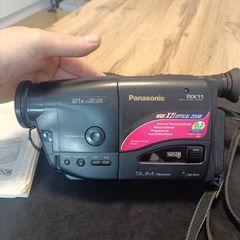 Panasonic RX11 Palmcorder VHS-C Camcorder 21x Zoom