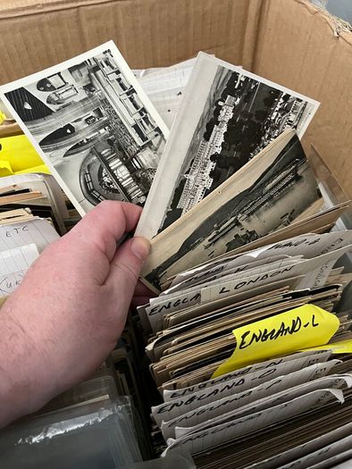Vintage Postcards of England x 100's. Described below. 50c each. Discounts for multiple purchases