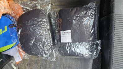 2 head rest pillows