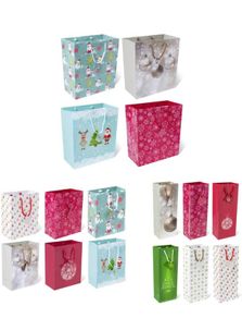 Christmas Jingle Gift Bags - 16 Christmas Gift Bags In Total - 4 x Large Gift Bags (29 x 33 cm) - 6 x Wine Bottle Bags (13 x 36 cm) - 6 x Medium Gift Bags (17 x 22 cm) - Xmas Gift Bags (FREE POSTAGE)