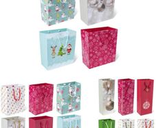 Christmas Jingle Gift Bags - 16 Christmas Gift Bags In Total - 4 x Large Gift Bags (29 x 33 cm) - 6 x Wine Bottle Bags (13 x 36 cm) - 6 x Medium Gift Bags (17 x 22 cm) - Xmas Gift Bags (FREE POSTAGE)