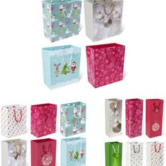 Christmas Jingle Gift Bags - 16 Christmas Gift Bags In Total - 4 x Large Gift Bags (29 x 33 cm) - 6 x Wine Bottle Bags (13 x 36 cm) - 6 x Medium Gift Bags (17 x 22 cm) - Xmas Gift Bags (FREE POSTAGE)