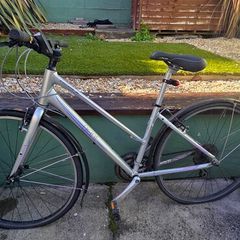 Giant Escape W bike