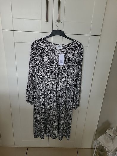Wallis size 16 dress