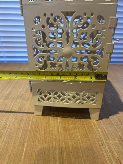 Decorative Cream Metal Moroccan-Style Lantern