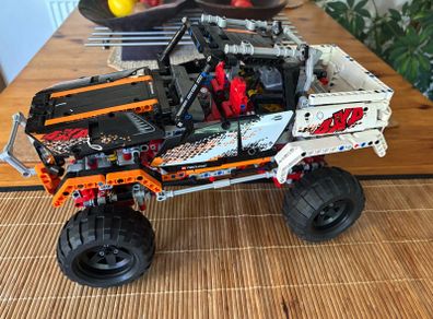LEGO Technic 9398: 4x4 Crawler