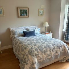 4'6" double bed