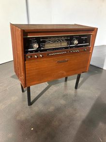 Mid Century Gramophone - TLC