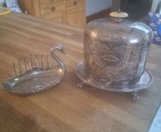 Vintage  toast rack and container