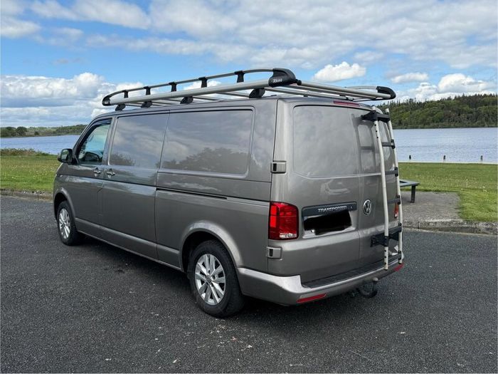Volkswagon Transporter LWB 2023 Highline