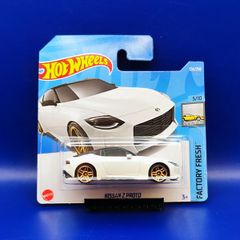 Hot Wheels Nissan Z Proto, new.