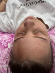 Lashes extensions