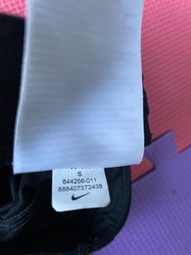 Nike dry fit size S