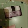 Clinique Gift Set Image 7