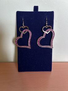 Rustic gold tone heart shaped earrings