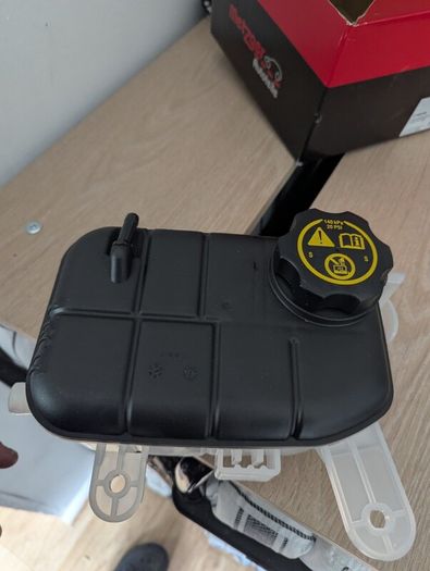 expansion tank Opel Vauxhall Mokka 1.4 petrol new
