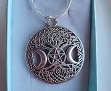 Pentegram Necklace Freepost