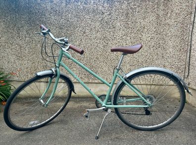 Vintage Style City Bike - Excellent Condition - Available from 1st of October