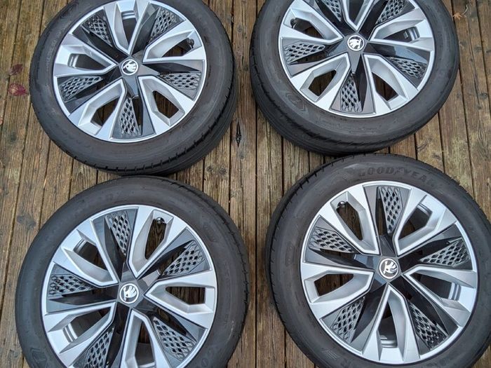 Karoq Alloy Wheels and tyres
