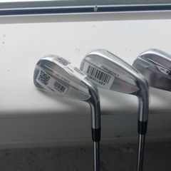 Golf clubs