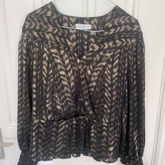 Gallery Women's Top Size 12