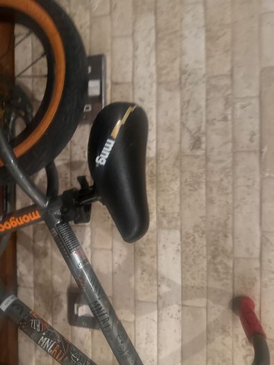 Mongoose kids balance bike