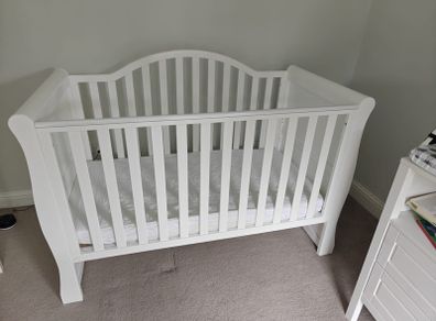Mamas & Papas Mia Cot Bed (White) - Converts to Toddler Bed